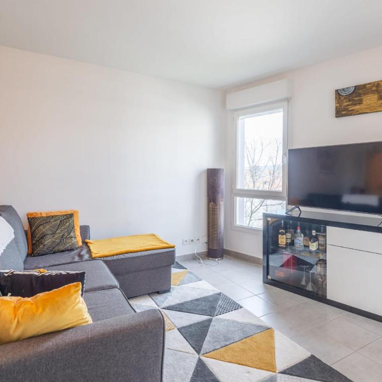 Joli T2 de 57 m proche lac et Vieille Ville - Chambre - 4