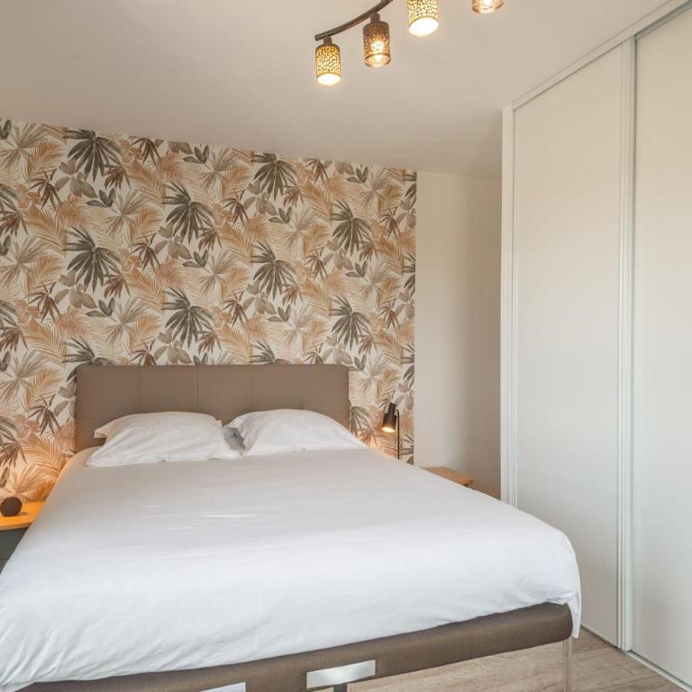 Joli T2 de 57 m proche lac et Vieille Ville - Chambre - 16