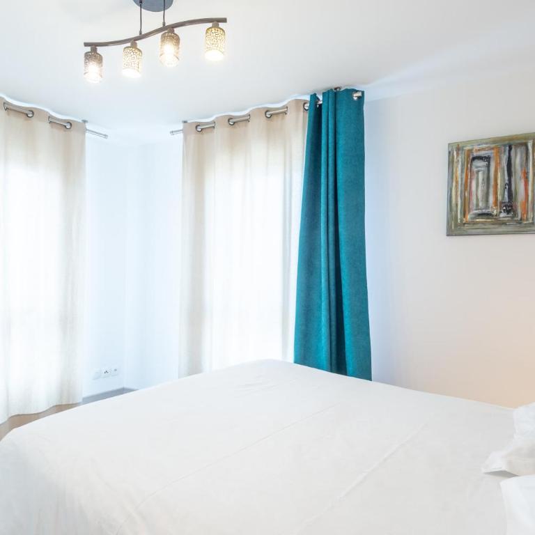 Joli T2 de 57 m proche lac et Vieille Ville - Chambre - 18