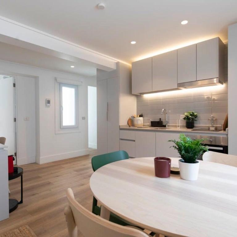 HOM I Comodo y Moderno Depto 2D1B en Santiago - Apartamento - 4