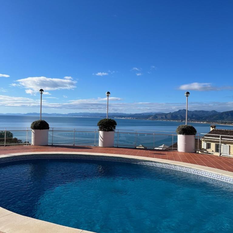 Cap Blanc Apartment with Sea View and Beach - Two-Bedroom Apartment - 40