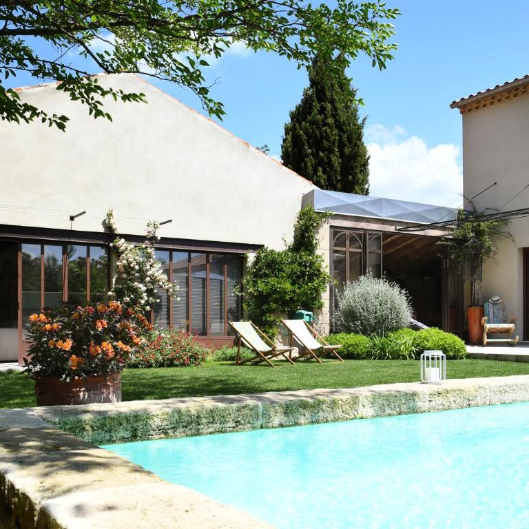 Profitez de la quiétude en bord de rivière, à 5 min du centre ville - Villa mit privatem Pool - 2