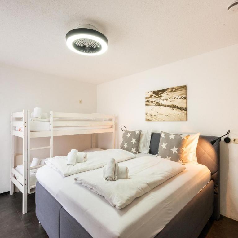 Apartment in Ellmau with Ski-In Access - Two-Bedroom Apartment - 24