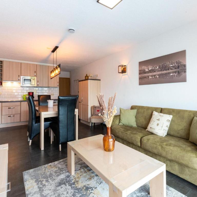 Apartment in Ellmau with Ski-In Access - Two-Bedroom Apartment - 12