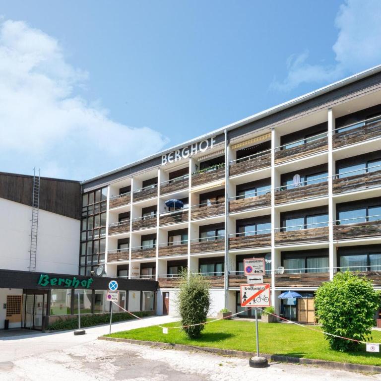 Apartment in Ellmau with Ski-In Access - Two-Bedroom Apartment - 1