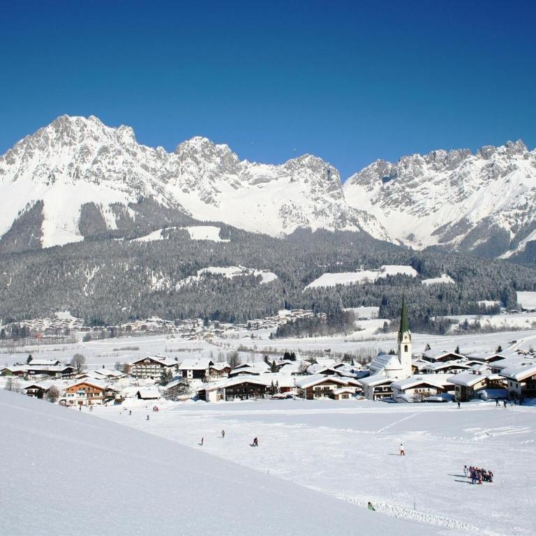 Apartment in Ellmau with Ski-In Access - Two-Bedroom Apartment - 36