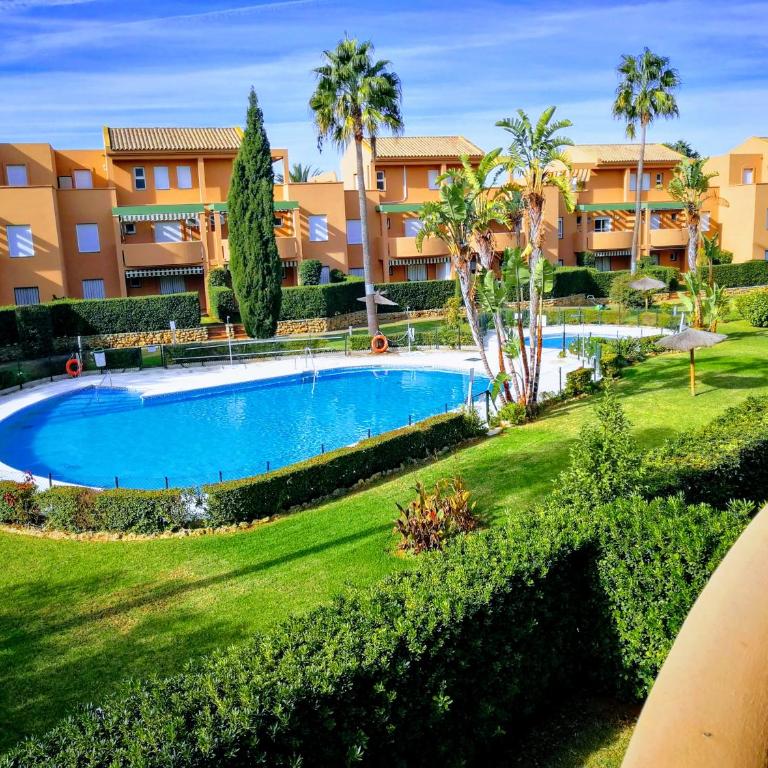 Bonito y confortable apartamento Novo Sancti Petri Barrosa Chiclana Cadiz - Room #1184583101 - 3