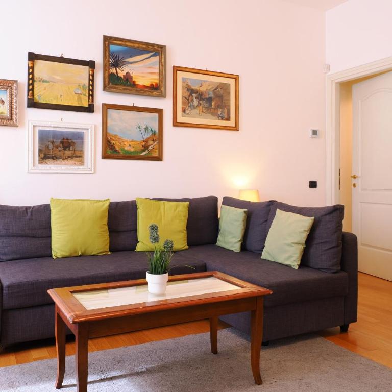 PrimoPiano - Via Pavia - Appartamento con 2 Camere da Letto - 58