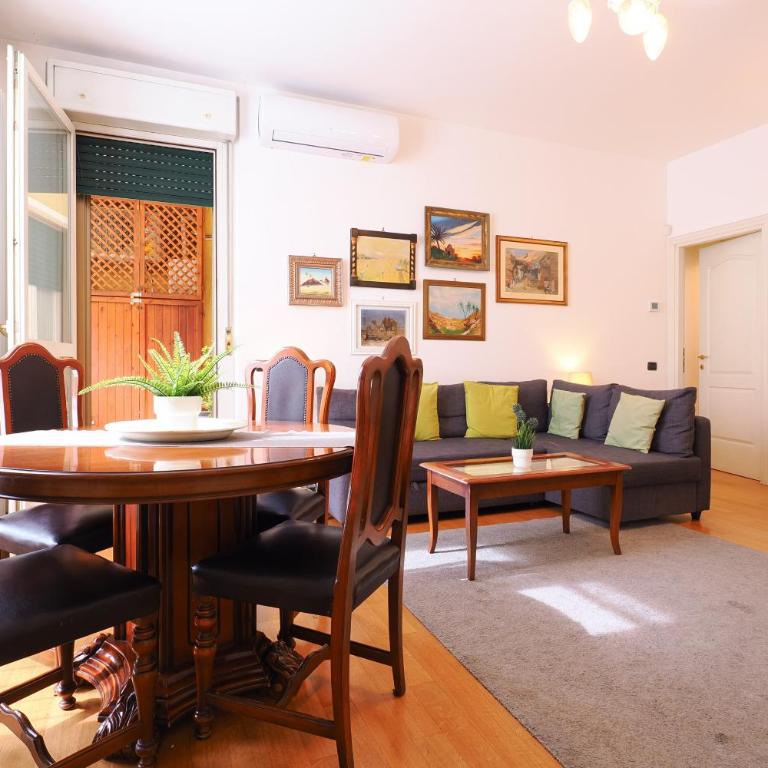 PrimoPiano - Via Pavia - Appartamento con 2 Camere da Letto - 2