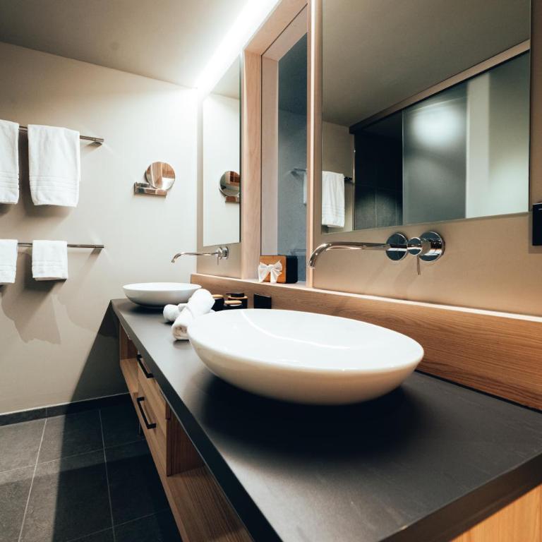Hotel Zum Goldenen Hirsch - Suite mit Stadtblick - 9