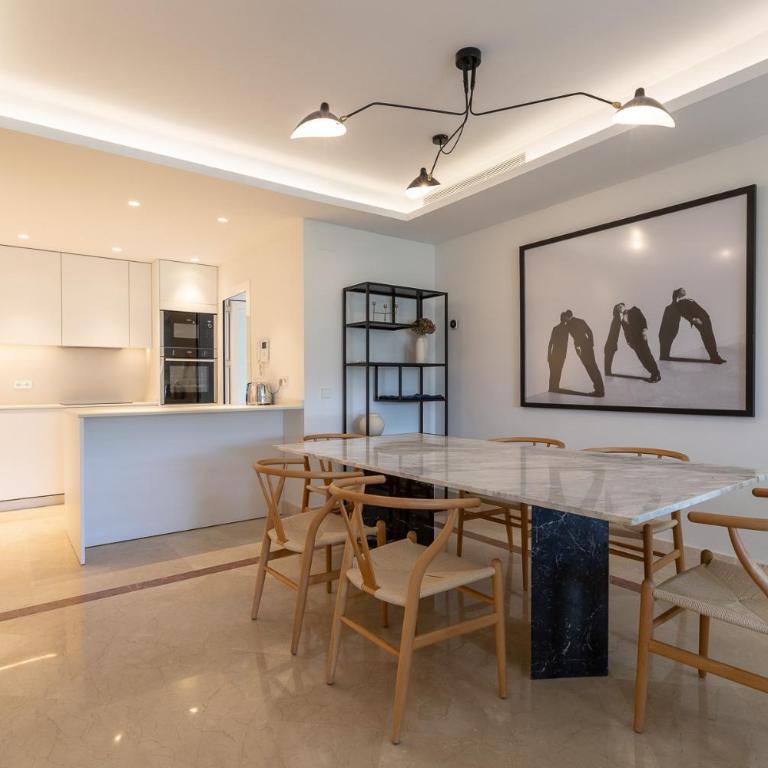 Lujoso Apartamento con piscina en Paseo Maritimo Marbella - Apartamento de 2 dormitorios - 5