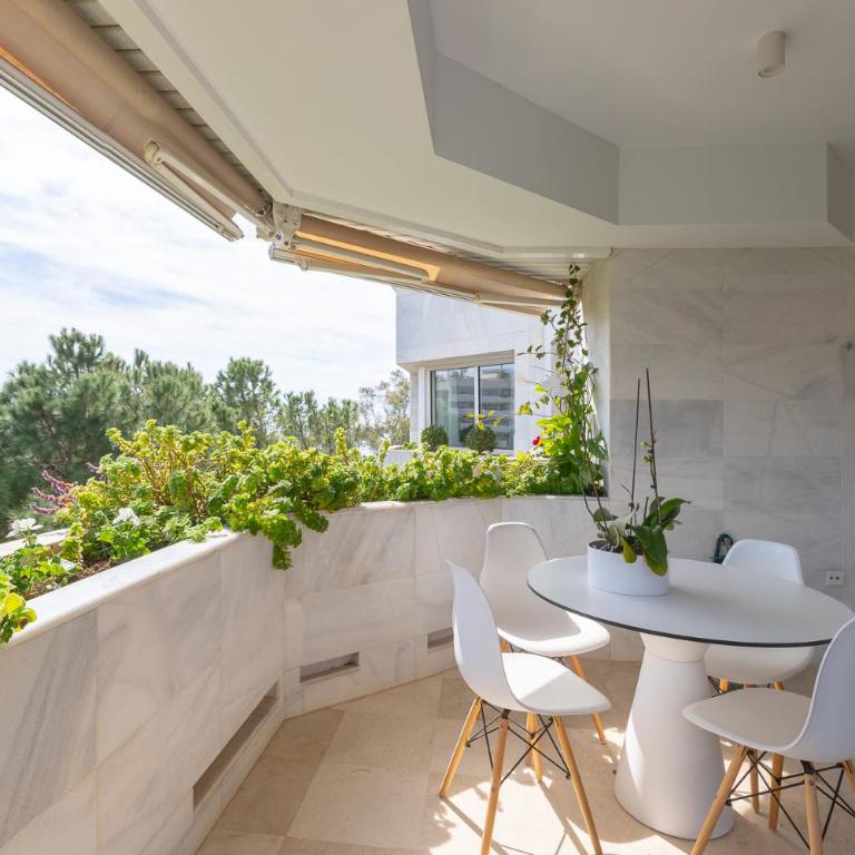 Lujoso Apartamento con piscina en Paseo Maritimo Marbella - Apartamento de 2 dormitorios - 7