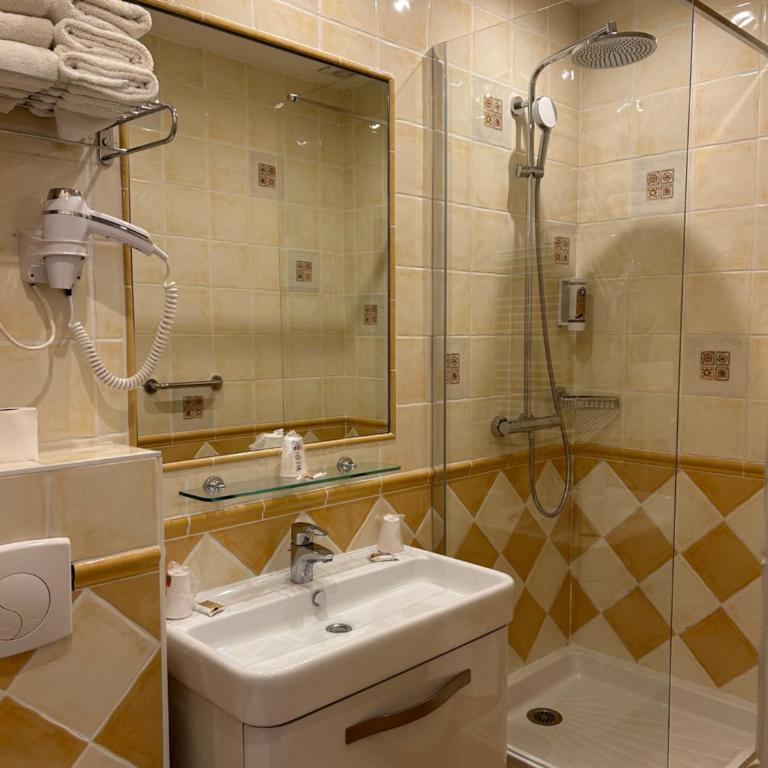 Hôtel du Musée - Chambre Triple - 4