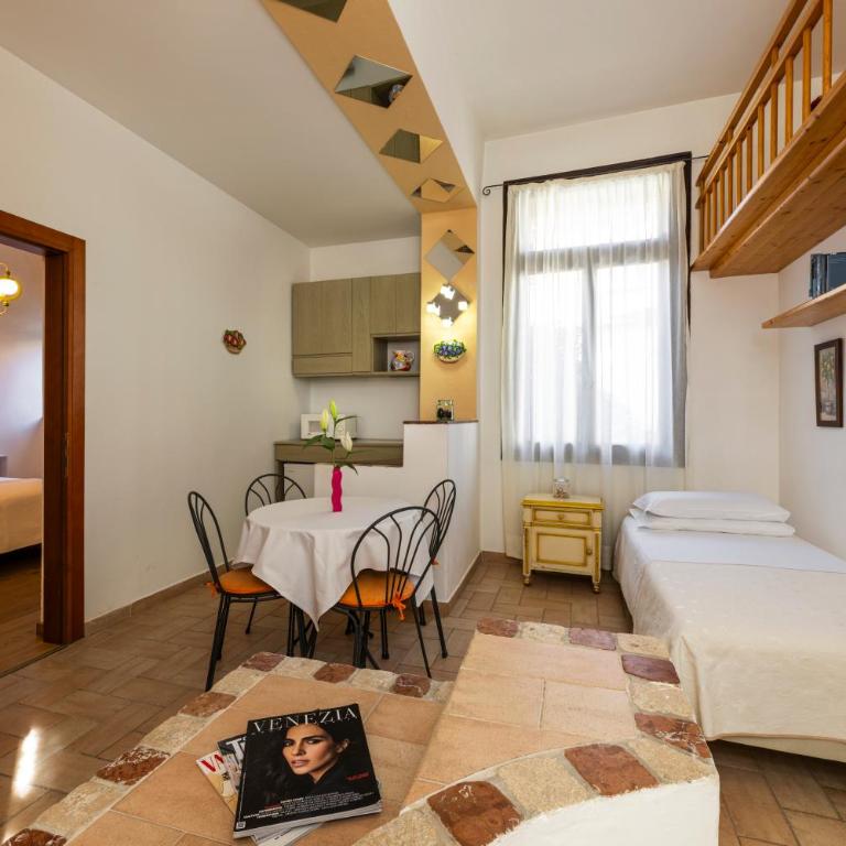 Hotel Atlanta Augustus - Appartamento con 2 Camere da Letto - 4