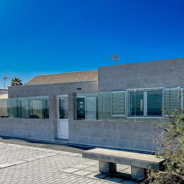 Villa del Mar. Sol, calma y relax en el centro - Three-Bedroom Villa - 17