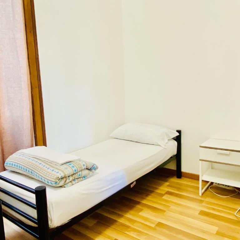 Comfort inn Rome Termini - Posto Letto in Dormitorio Femminile per 4 Persone - 8