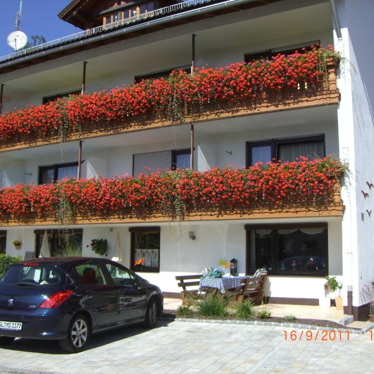 Haus Iris - Einzelzimmer mit kleinem Balkon - 3