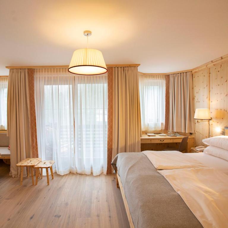 Hotel Hochschober - Deluxe Doppelzimmer mit Balkon - 2