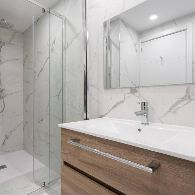 Urban Loft near Atocha (Ercilla N) - Two-Bedroom Apartment - 8