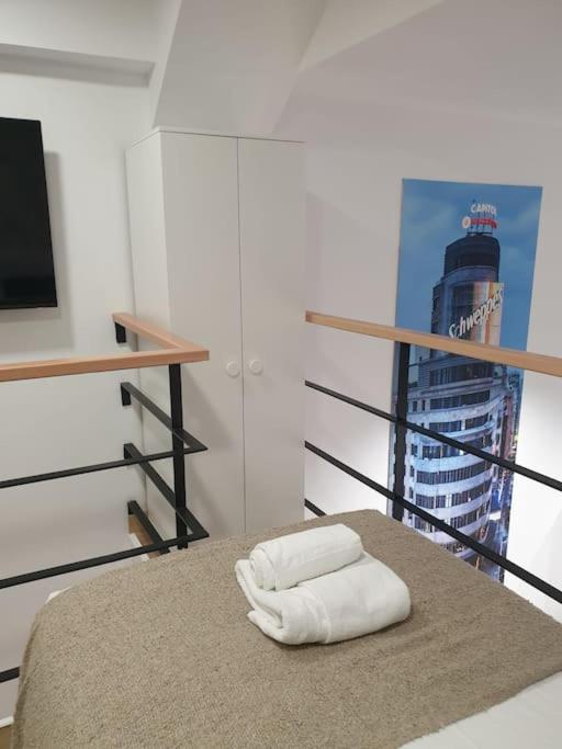 Urban Loft near Atocha (Ercilla N) - Two-Bedroom Apartment - 17