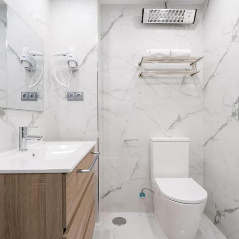 Urban Loft near Atocha (Ercilla N) - Two-Bedroom Apartment - 26