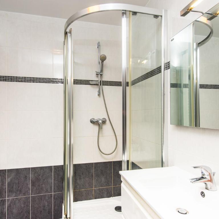 5 mn à pied Monaco - Cosy appartement - BU - Studio - 14