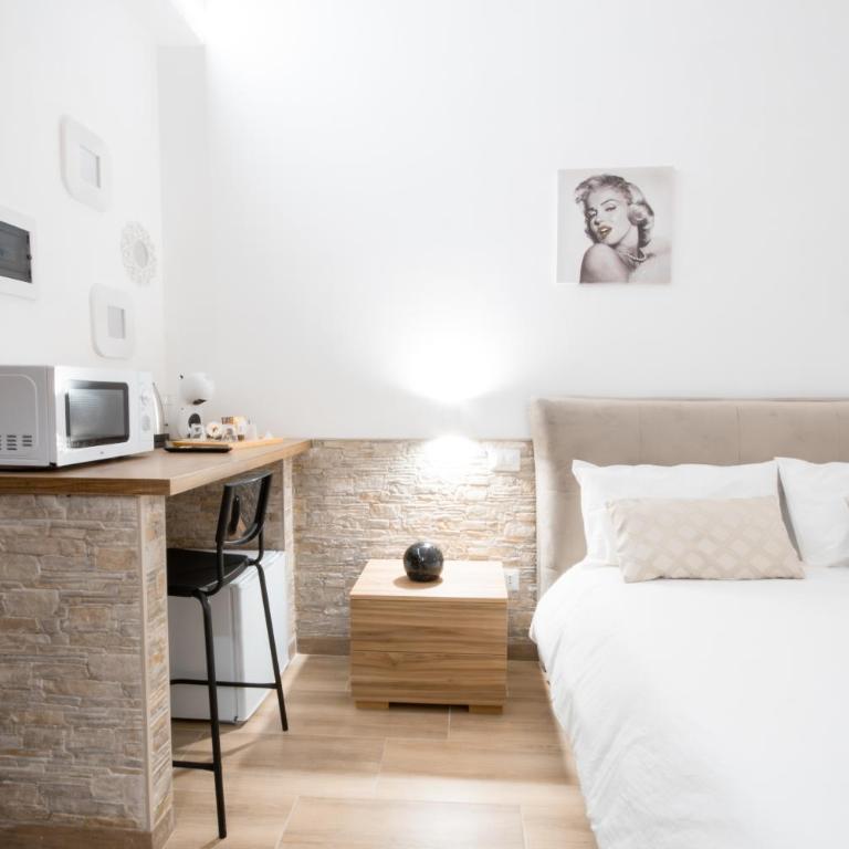 La Pigna - Deluxe King Room - 2