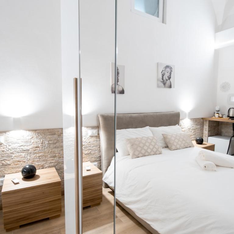 La Pigna - Deluxe King Room - 6