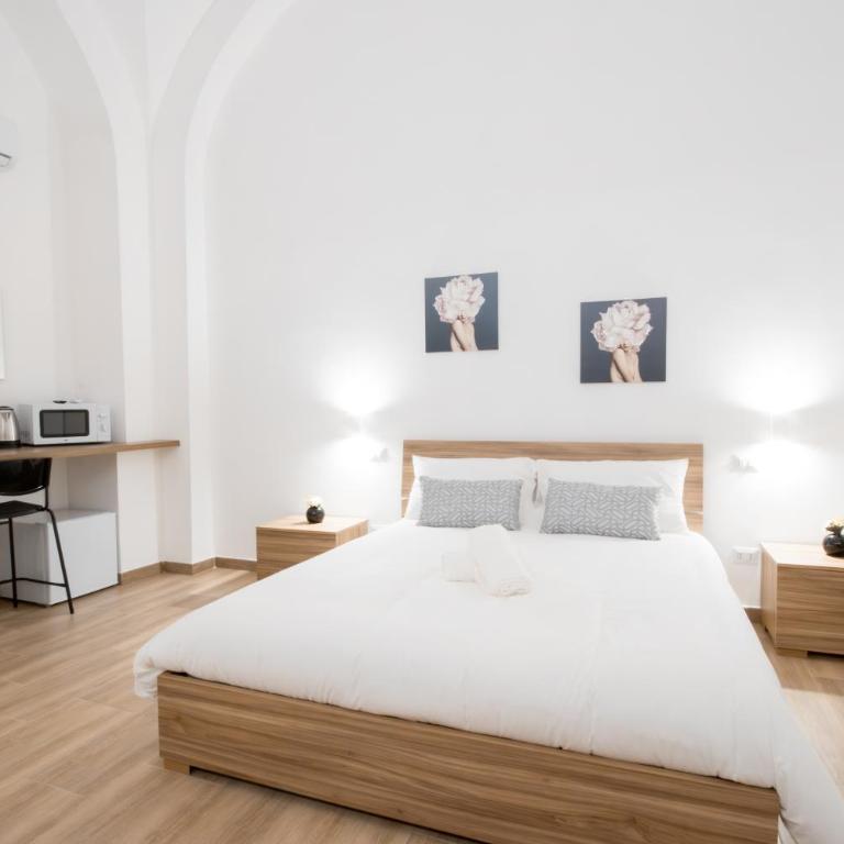 La Pigna - Double Room with Private Bathroom - 10