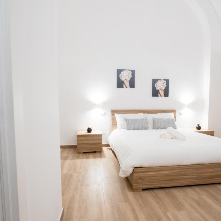 La Pigna - Double Room with Private Bathroom - 8
