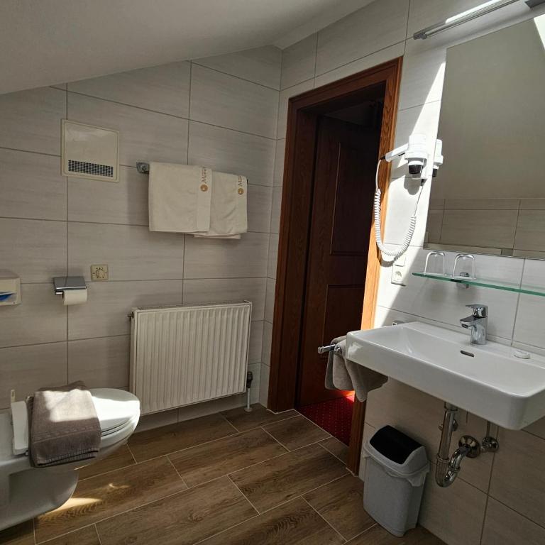 Appartements Monuth - One-Bedroom Apartment with Balcony (2 Adults) - 11