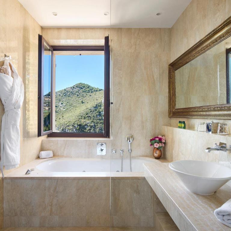 Chateau Eza - Chambre Double Deluxe - 5
