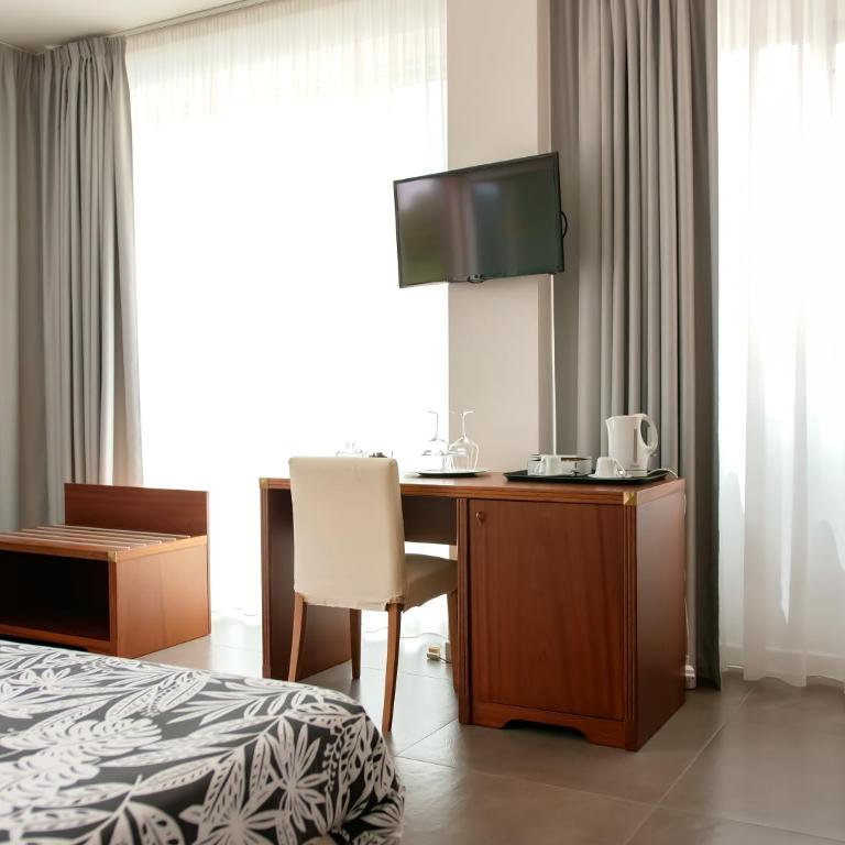 Max Luxury Suite - Servizio Spiaggia Inclusa - Camera Deluxe - 4