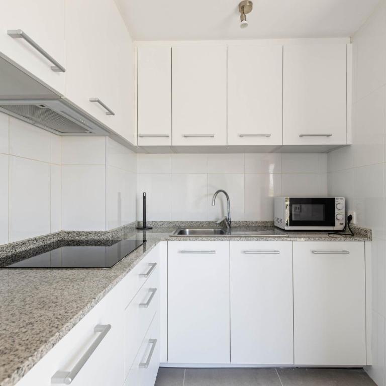 YourHouse Monges apartment with balcony - Two-Bedroom Apartment - 7