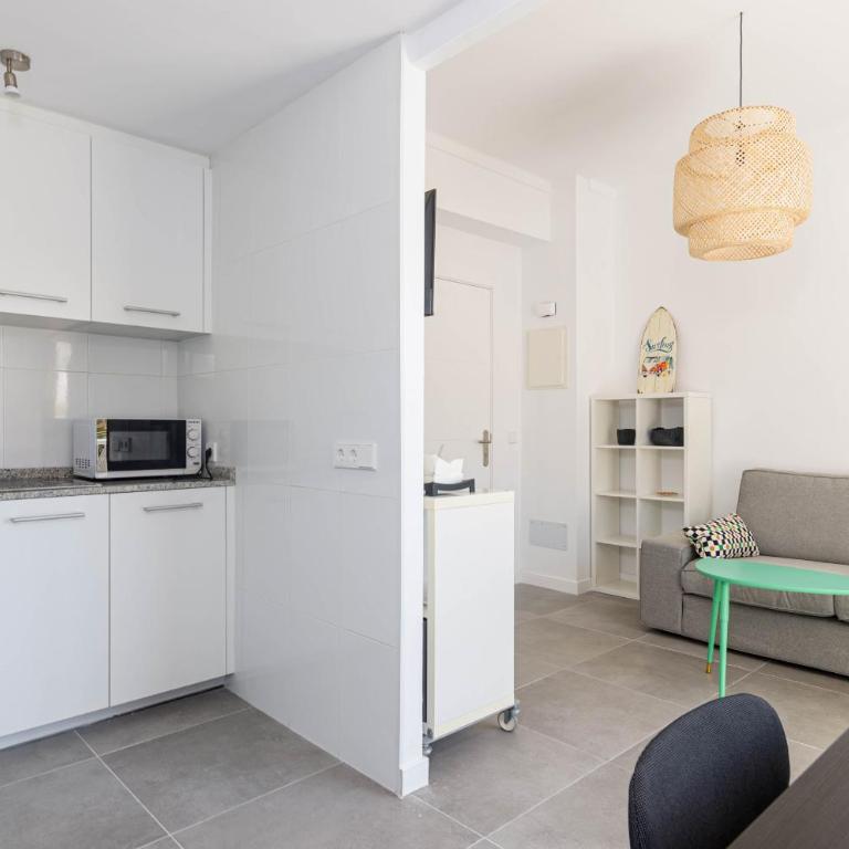 YourHouse Monges apartment with balcony - Two-Bedroom Apartment - 6