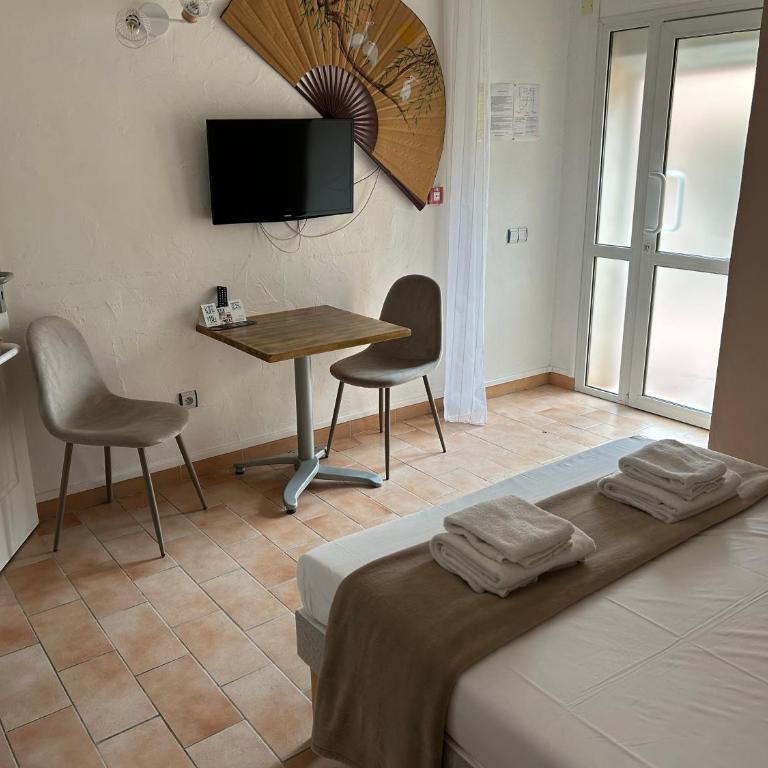 Logis Hotel De La Clape - Doppelzimmer - barrierefrei - 3