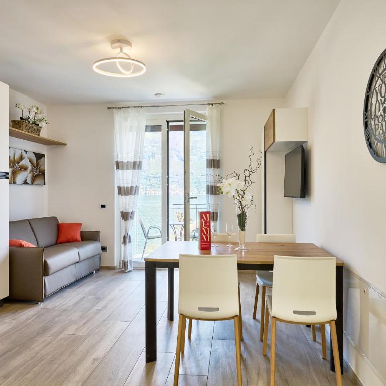 Una finestra al lago - Appartamento con 2 Camere da Letto - 10