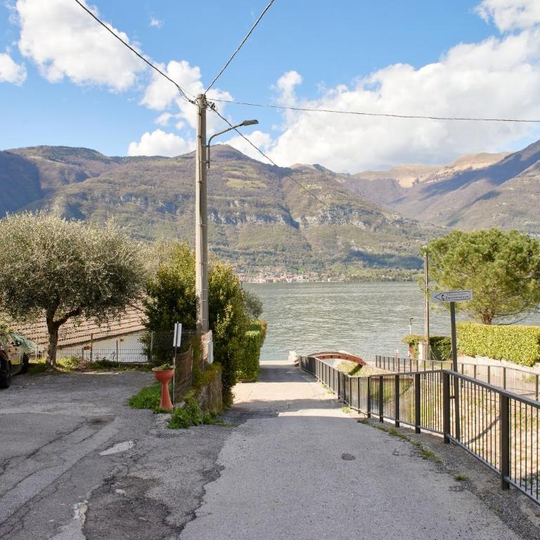 Una finestra al lago - Appartamento con 2 Camere da Letto - 23