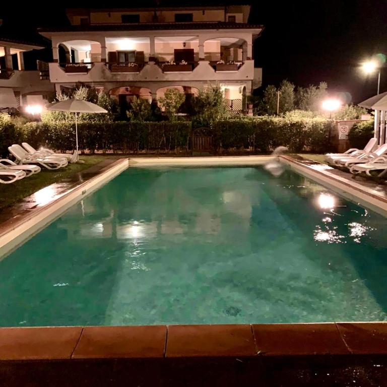 Apartment Follonica di C.& F. - Three-Bedroom Apartment - 1