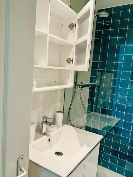 Apartment 3 People Voltaire-Saint Ambroise - Appartement 1 Chambre - 2