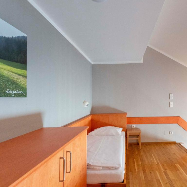 JUFA Hotel Hochrindl - Comfort Vierbettzimmer - 5
