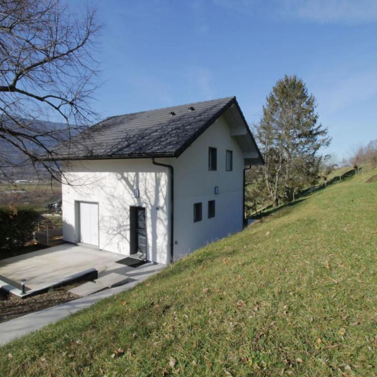 Pretty new and comfortable house between towns and lakes - Casa - 18