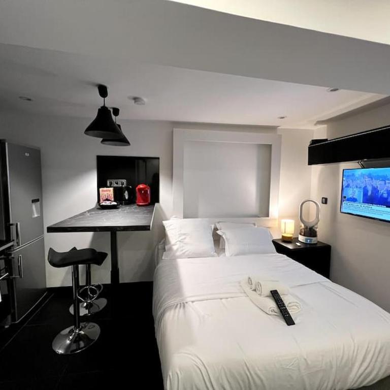 St Michel studio - Appartement 1 Chambre - 9