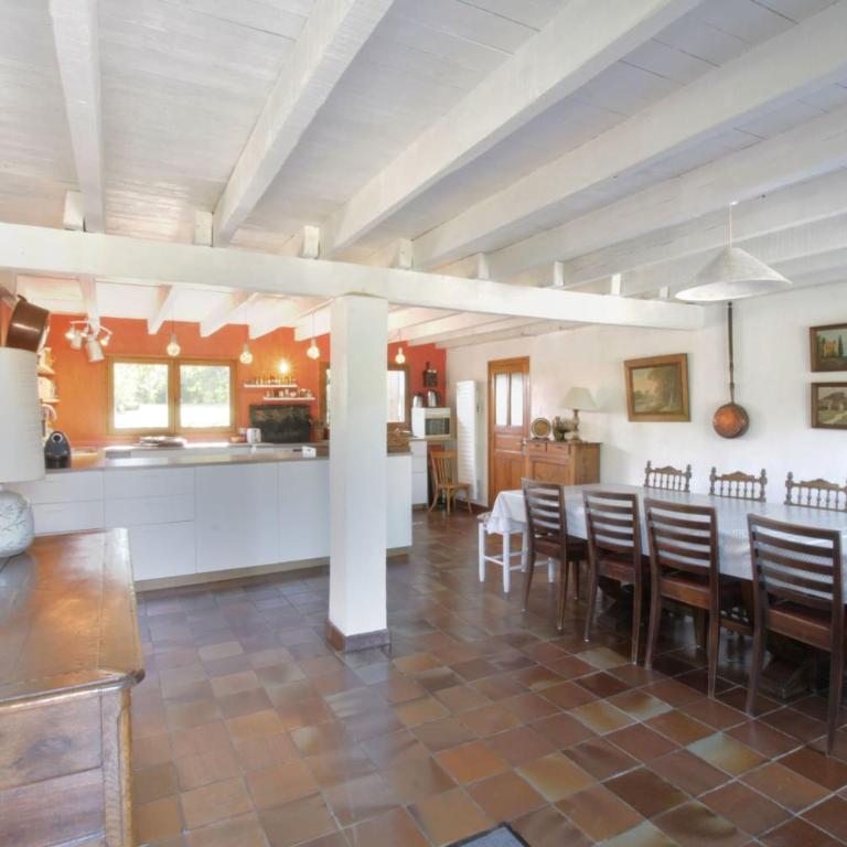 Comfortable family chalet 5 min drive from the lake - Chalet - 2