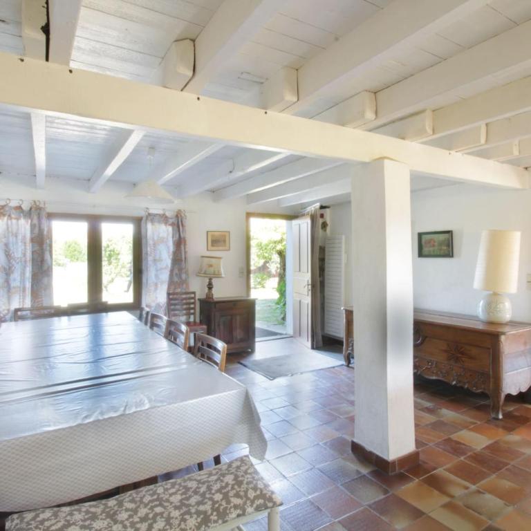 Comfortable family chalet 5 min drive from the lake - Chalet - 5