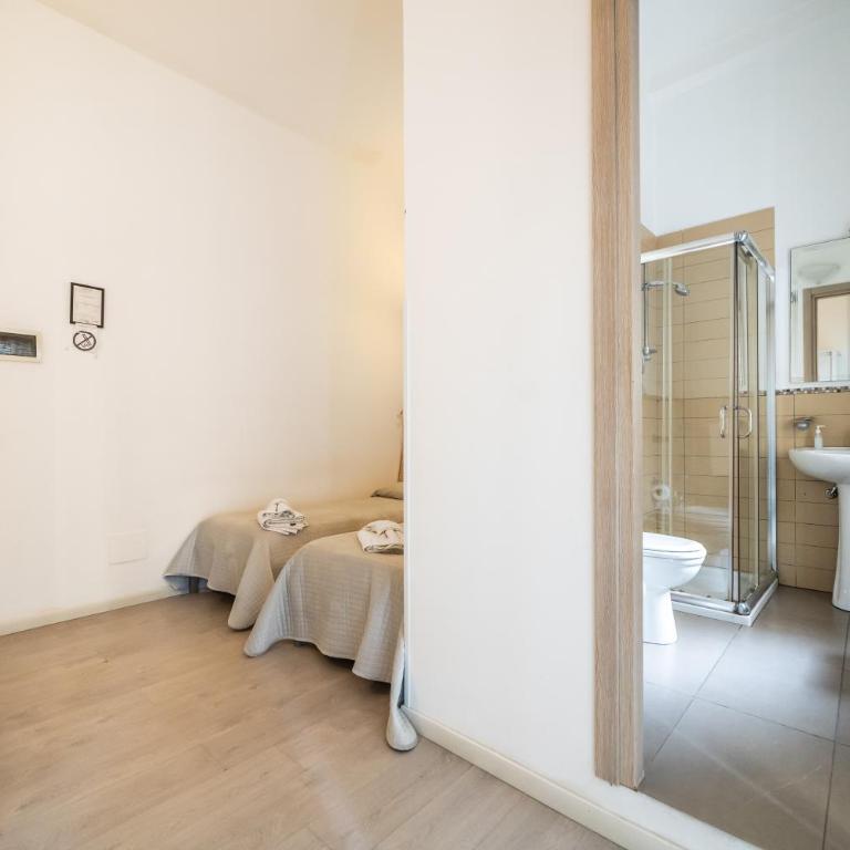 B&b Glamour - Camera Budget Doppia con Letti Singoli - 5