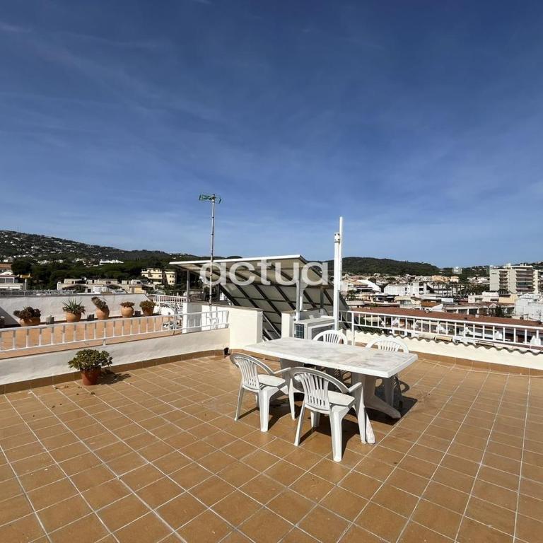 Atico C/ Iglesia - Apartamento de 2 dormitorios - 3
