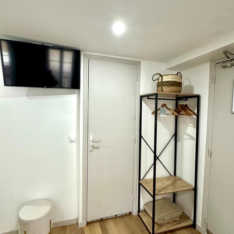 Hôtel Résidence A la Buttes aux Cailles - Studio - 11