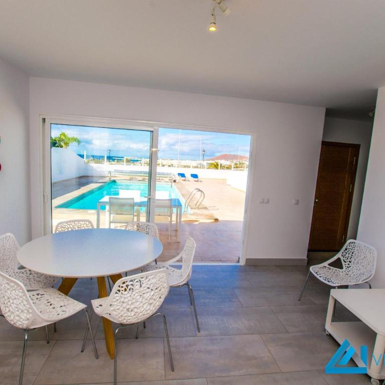 231 - Casa Bill by Villas Now Ltd - Villa with Sea View - 9