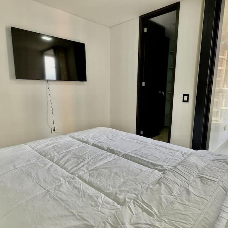 602, Modern apartment in heart of El Poblado + View! - Apartment - 15